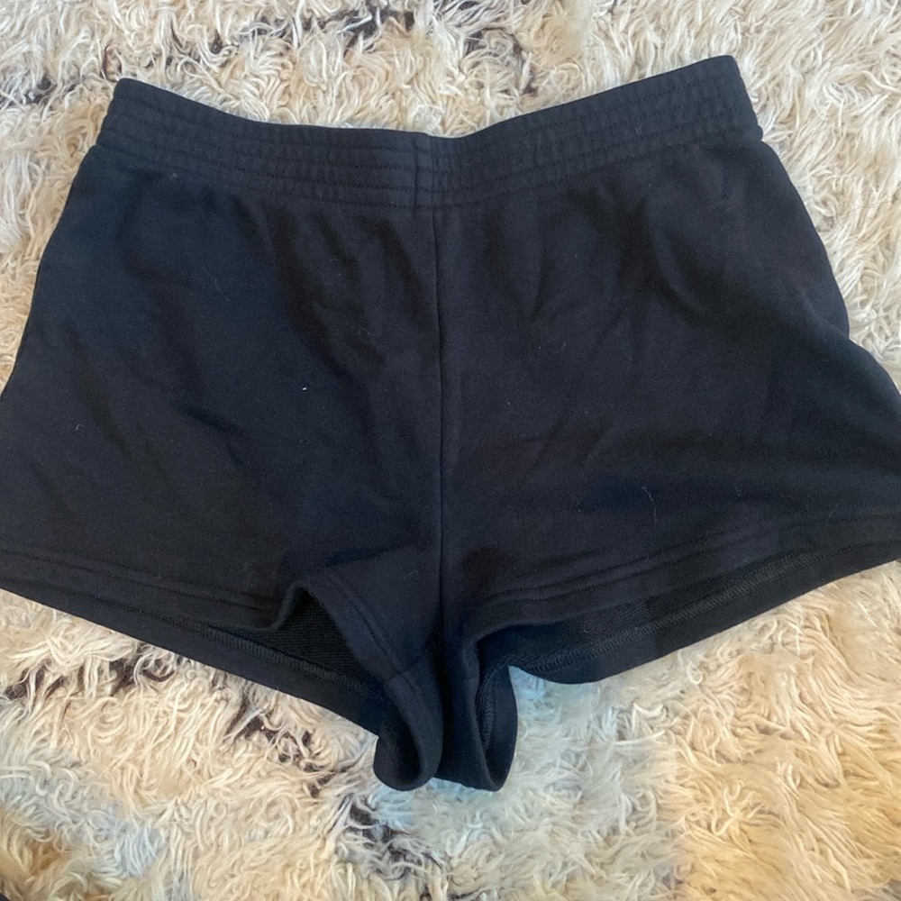 Aritzia TNA Airy AF micro shorts